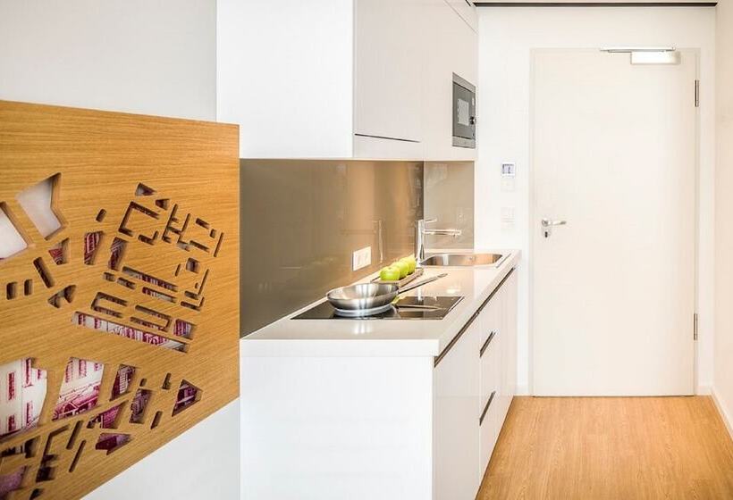 استودیو اجرایی, Capri By Fraser Berlin