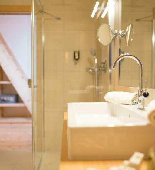 Comfort room with view, Dolmites Nature Hotel Vigilerhof