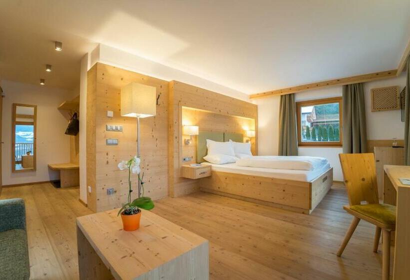 Comfort room with view, Dolmites Nature Hotel Vigilerhof