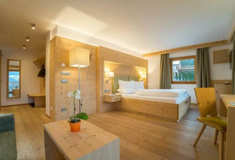 Comfort room with view, Dolmites Nature Hotel Vigilerhof