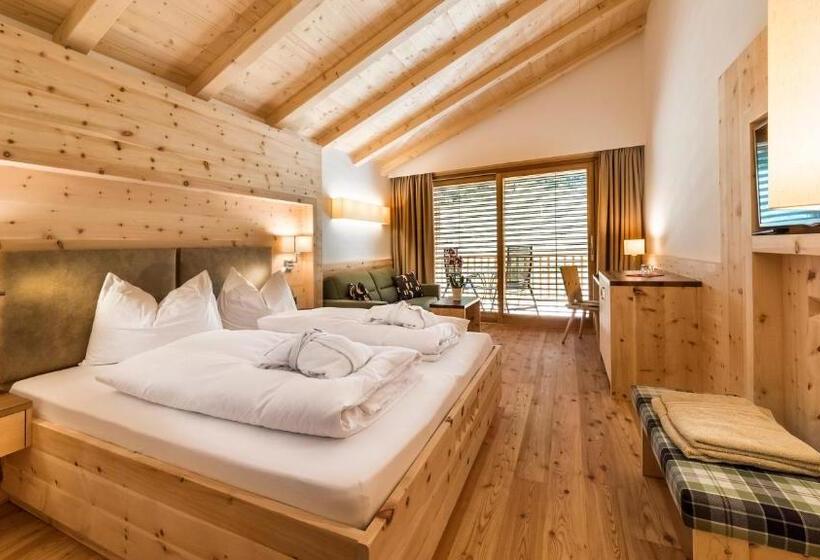 Comfort room with mountain view, Dolmites Nature Hotel Vigilerhof