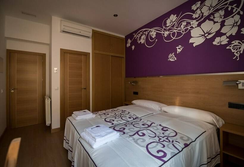 اتاق استاندارد, Hostal Carracedo