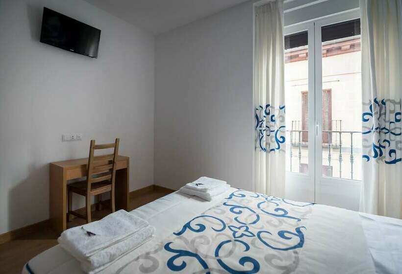 اتاق استاندارد, Hostal Carracedo