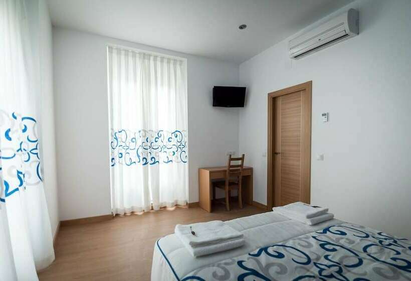 اتاق استاندارد, Hostal Carracedo