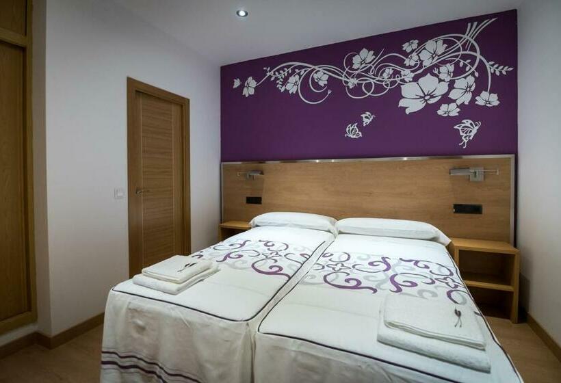 اتاق استاندارد, Hostal Carracedo