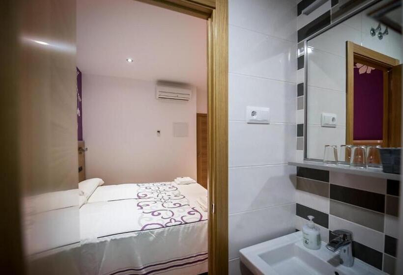 اتاق استاندارد, Hostal Carracedo