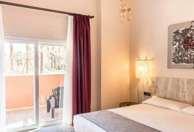 プールの見えるデラックスルーム, Tarifa Lances By Qhotels
