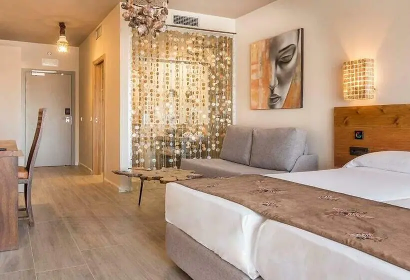 プールの見えるデラックスルーム, Tarifa Lances By Qhotels