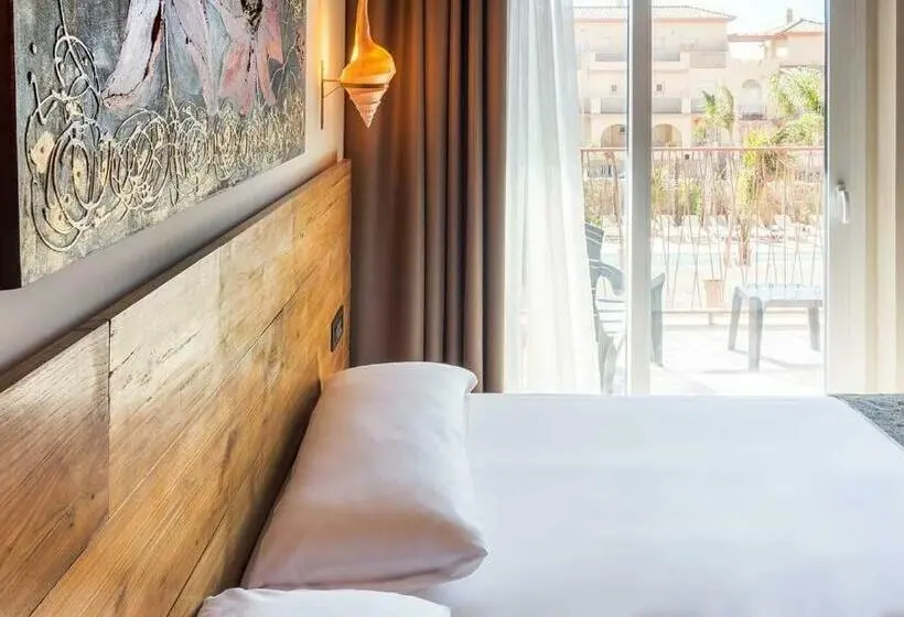 プールの見えるデラックスルーム, Tarifa Lances By Qhotels