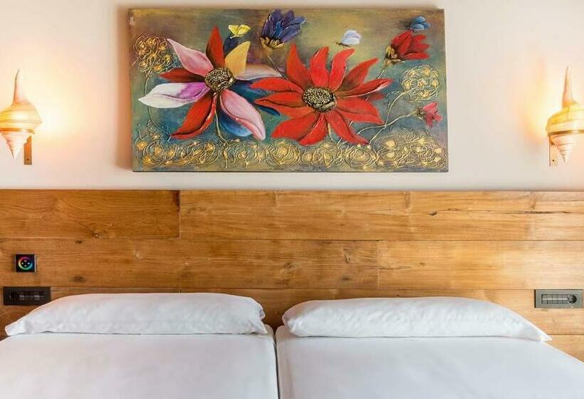 プールの見えるデラックスルーム, Tarifa Lances By Qhotels