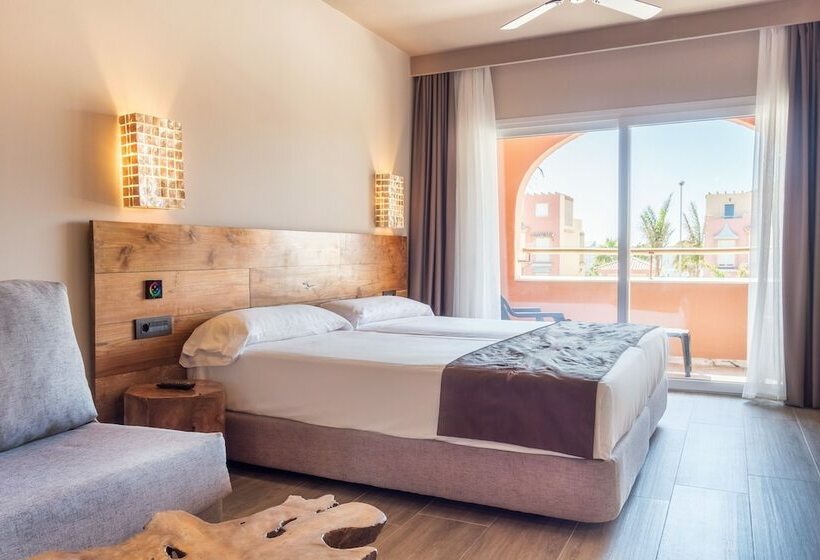 プールビュースタンダードルーム, Tarifa Lances By Qhotels