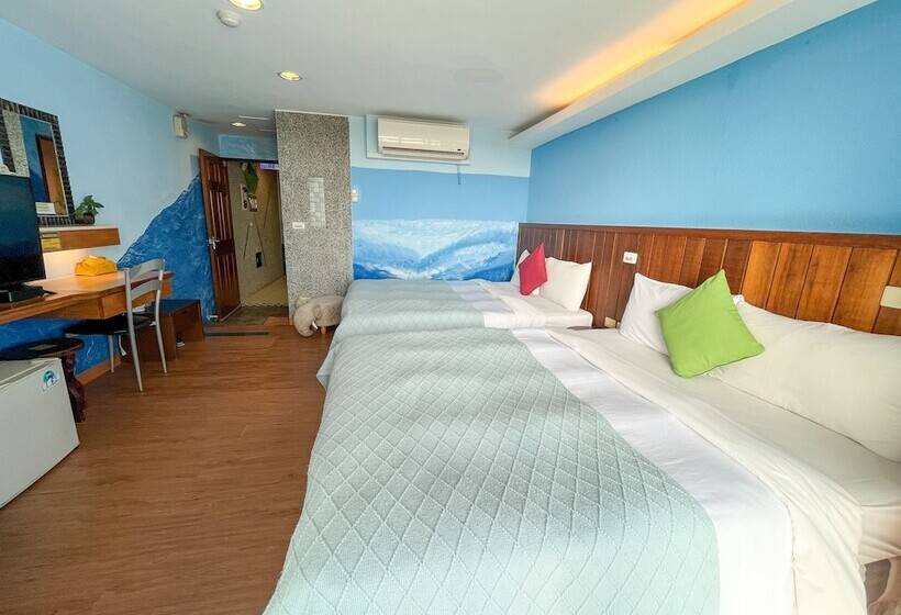 اتاق لوکس چهار تخته, Tz Shin Resort Hostel