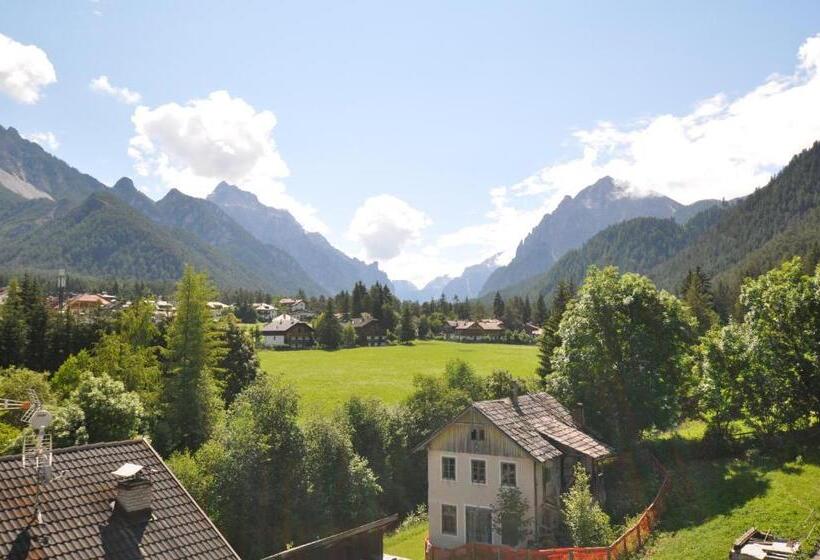 חדר דלוקס עם מרפסת, Piccolo Hotel Claudia No Pets