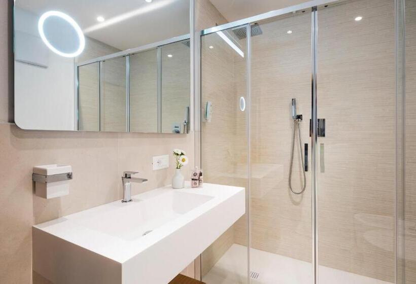 חדר דלוקס עם מרפסת, Piccolo Hotel Claudia No Pets