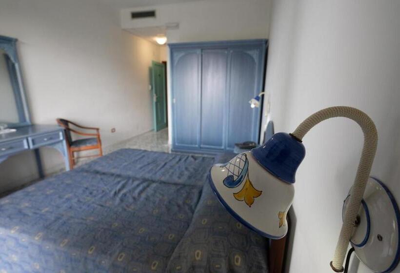 スタンダードルーム, Martinica