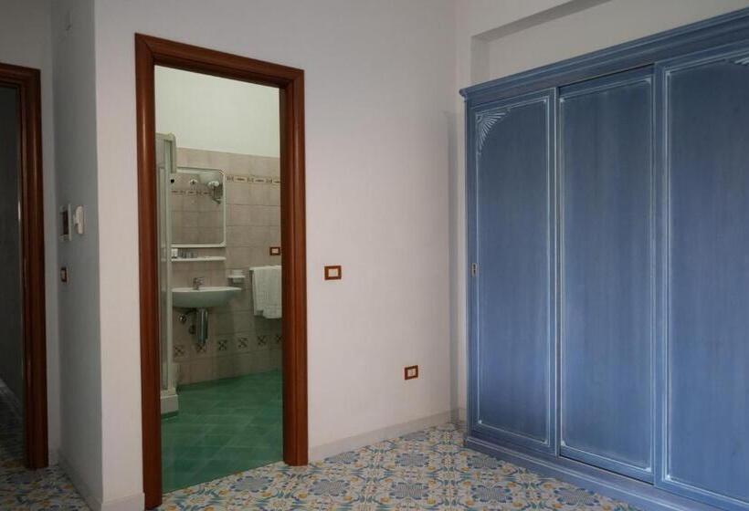 ファミリールーム, Martinica