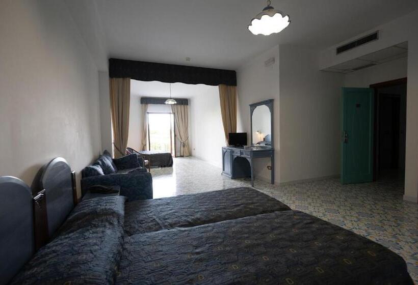 ファミリールーム, Martinica