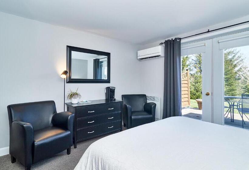 Standard-huone Puutarhanäkymä, Auberge Aux Deux Pères