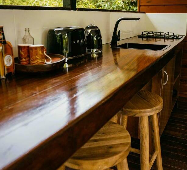 스탠다드 방갈로, Cape Trib Farm