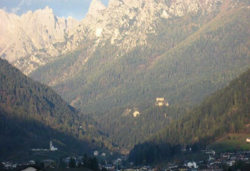 샬레, Chalet Nel Doch Villa Cheia