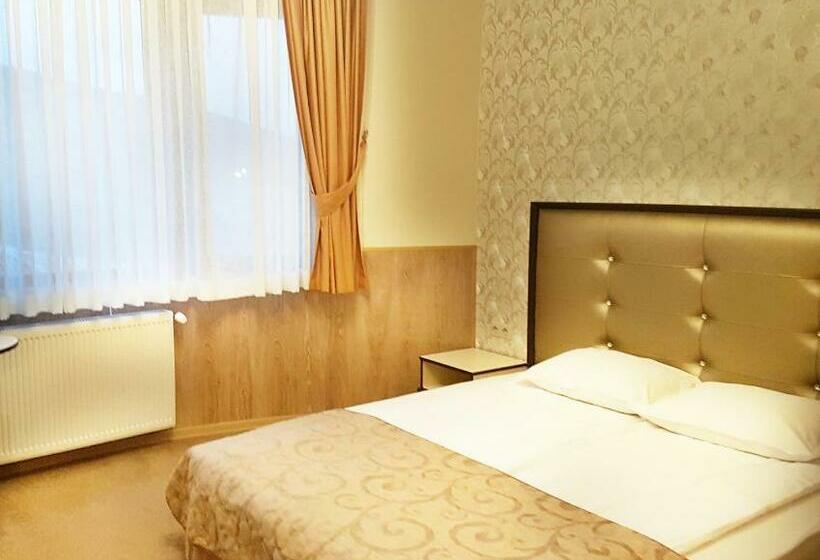 标准间, Makaza Complex