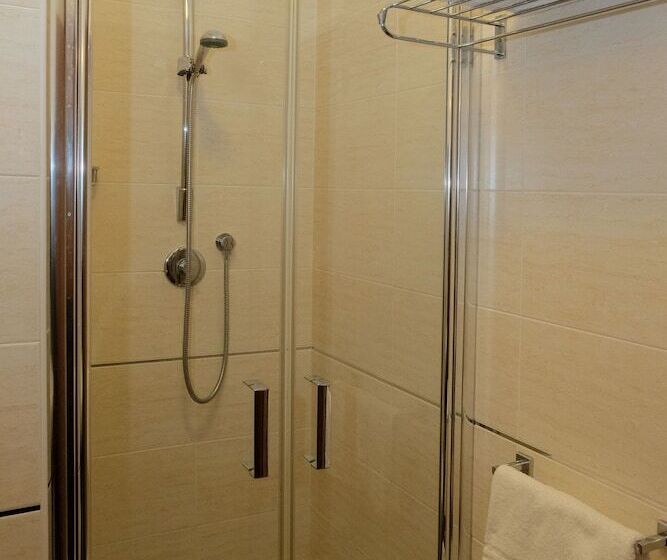 스탠다드 4인용 룸 측면 바다 전망, Orizzonte