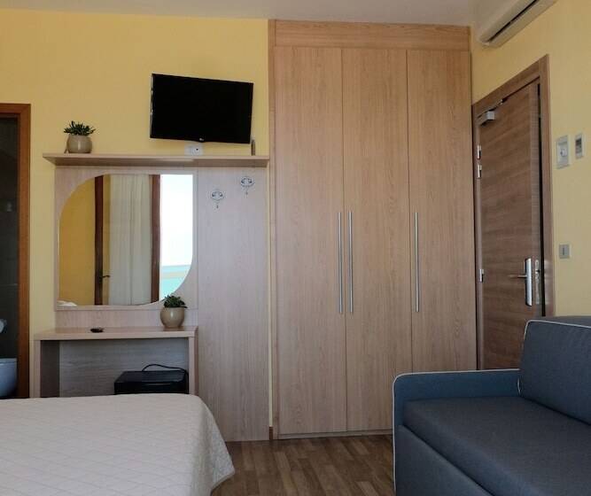 측면 바다 전망 스탠다드 3인룸, Orizzonte