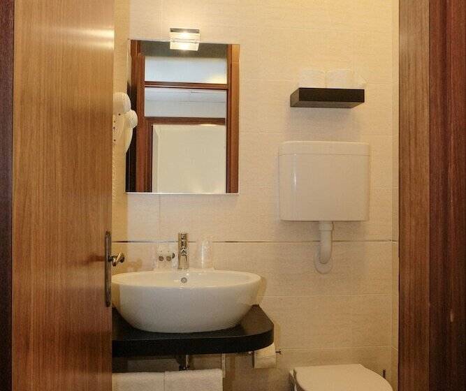 측면 바다 전망 스탠다드 3인룸, Orizzonte