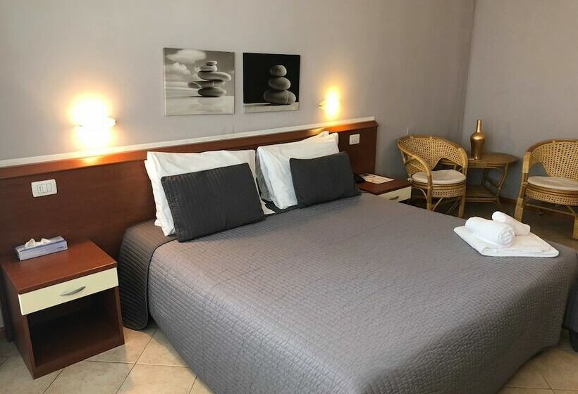 غرفة سوبيريور, Petrarca