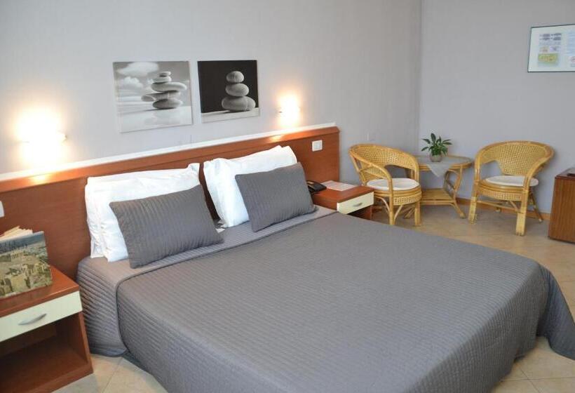 غرفة سوبيريور, Petrarca