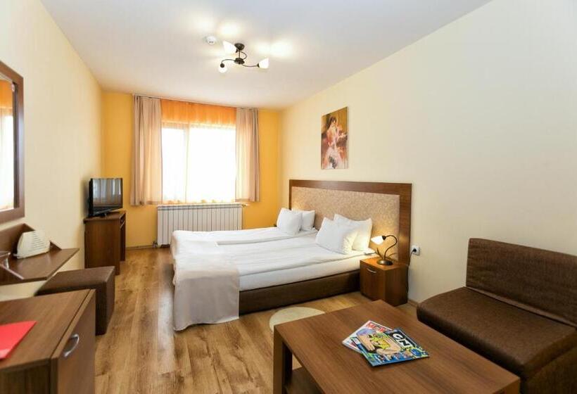 חדר משפחתי, Villa Santa Maria