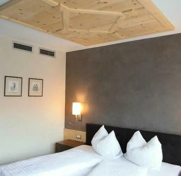 Standard-huone Parveke, Zum Tiroler Adler
