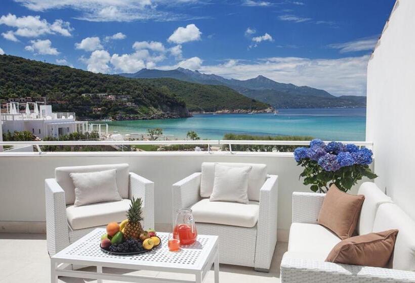 جناح مطلّ علي البحر, Baia Bianca Suites