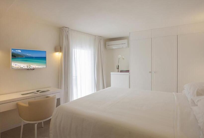 اتاق استاندارد با چشم‌انداز دریا, Baia Bianca Suites