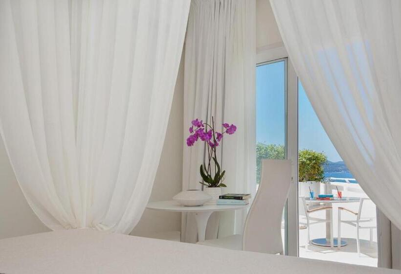 غرفة قياسية مطلّة علي البحر, Baia Bianca Suites