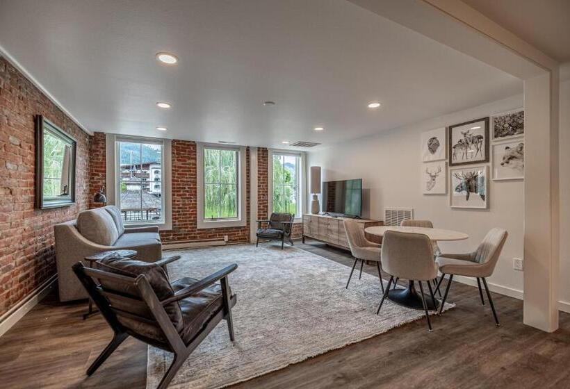 침실 1개 디럭스 아파트, Bavarian Lodge Suites