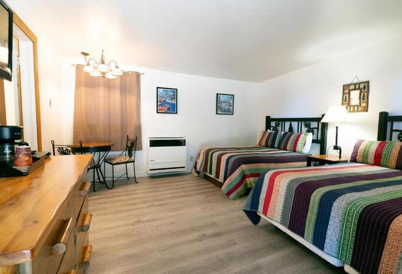 اتاق استاندارد با چشم‌انداز دریاچه, Camp Richardson Resort