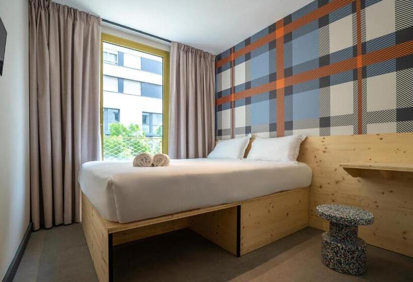 غرفة قياسية لذوى الاحتياجات الخاصة, Easyhotel Marseille Euromed