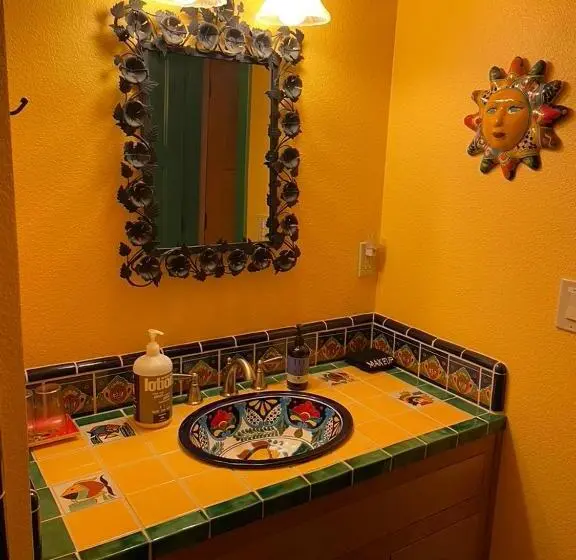 スーペリアールーム, Sierra Trails Inn