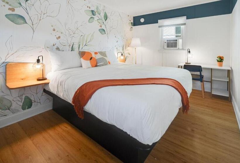 Номер Deluxe Кровать Кинг, Birches Motel