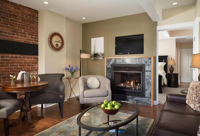 이그제큐티브 스위트, 16 Bay View