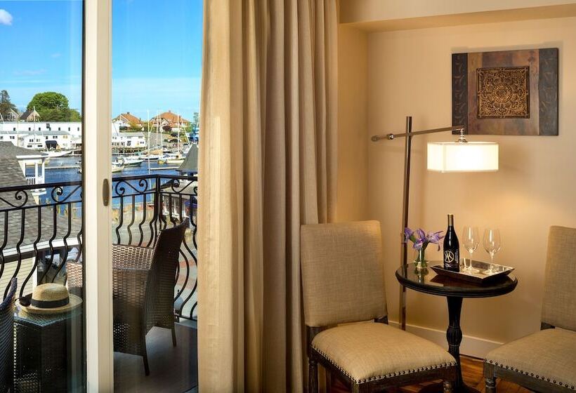 이그제큐티브 룸, 16 Bay View