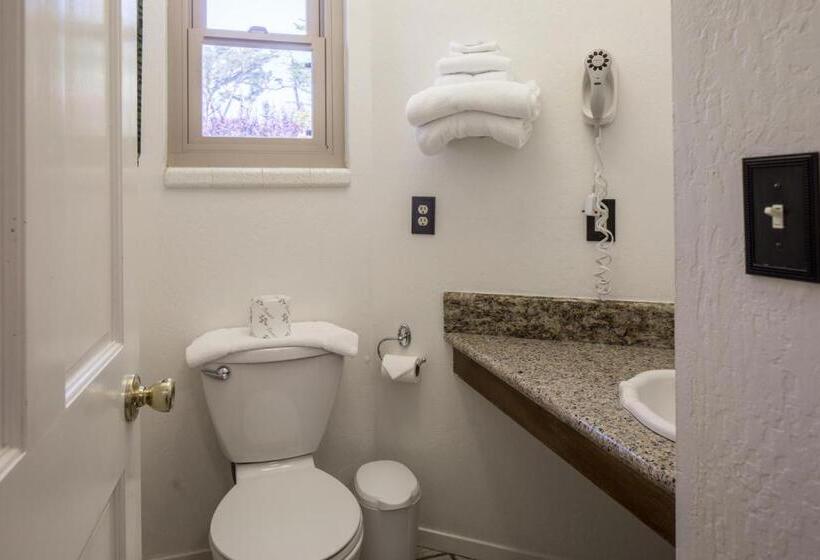 디럭스 스위트 킹 침대, Andril Fireplace Cottages