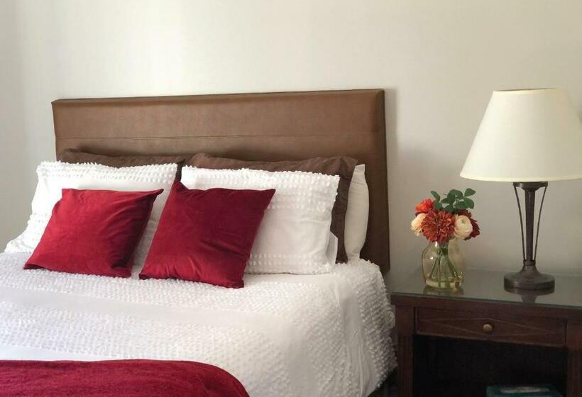 Студия Deluxe, Brinton Suites