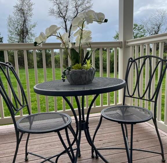 Студия Deluxe, Brinton Suites