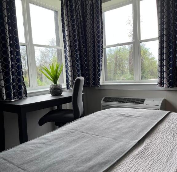 Студия Deluxe, Brinton Suites