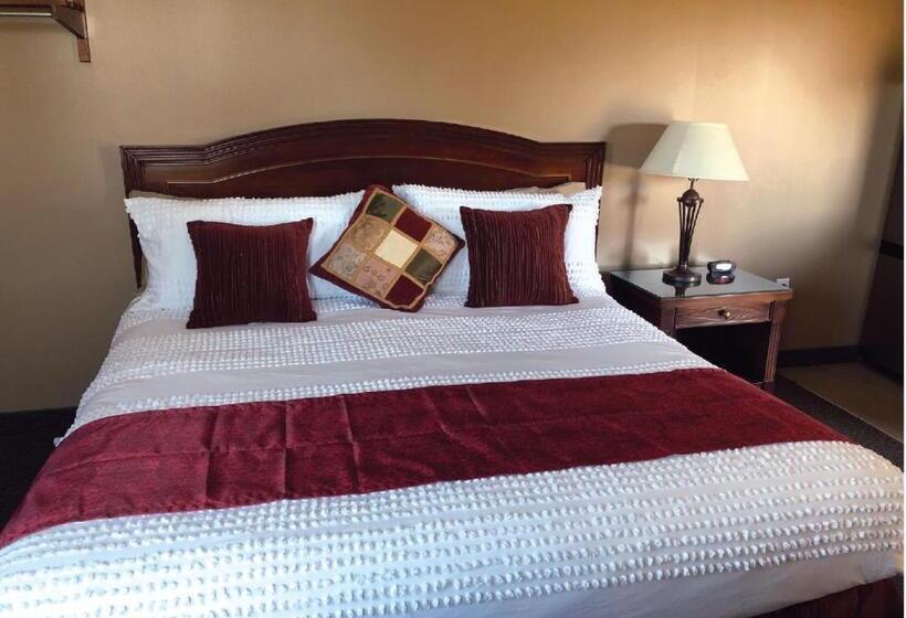 Номер Deluxe Кровать Кинг, Brinton Suites