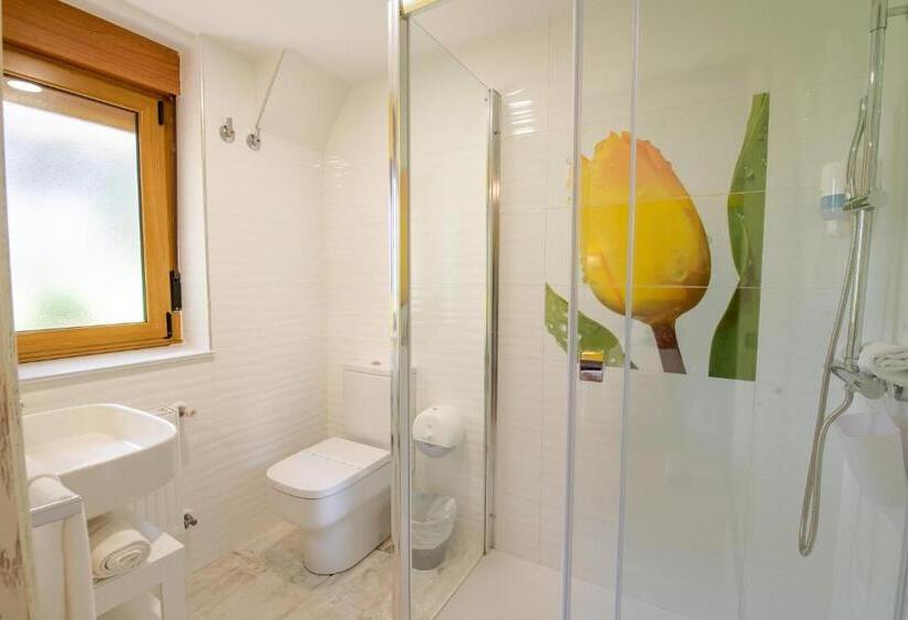 غرفة عائلية, El Pinar