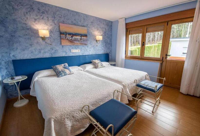 غرفة قياسية مزوَّدة بتراس, El Pinar