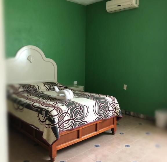 غرفة قياسية, Paraiso Huasteco